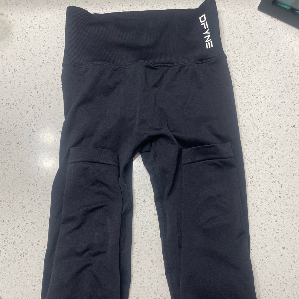 Defyne Leggings